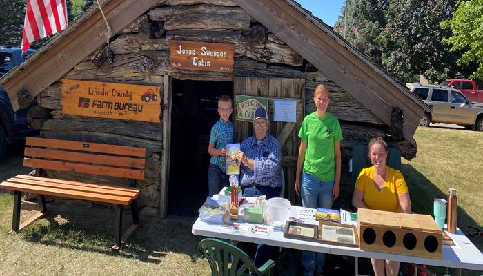 Lincoln County Connects with Fairgoers
