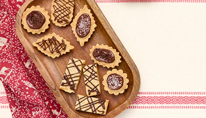almond cookies on serving tray