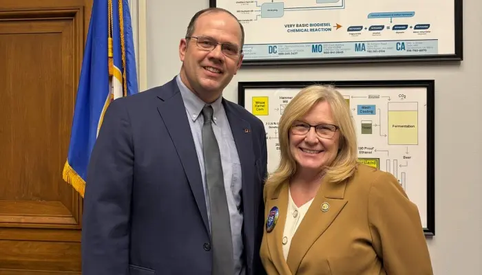 MFBF President Dan Glessing and Rep Michelle Fischbach