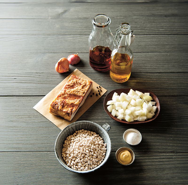 photo of raw ingredients used to make beans