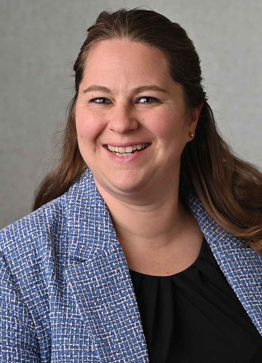 Virginia Magyar headshot